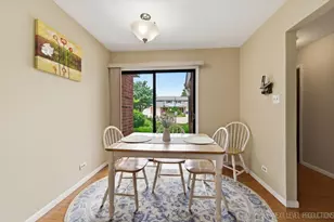 1720 Trent Ct, Wheaton, IL 60189 - Photo 9