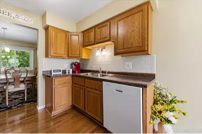 1720 Trent Court, Wheaton, IL 60189 - Photo 7