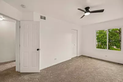 183 W Algonquin Road, Des Plaines, IL 60016 - Photo 21