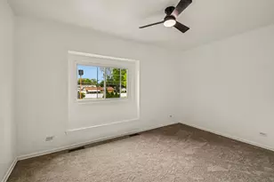 183 W Algonquin Rd, Des Plaines, IL 60016 - Photo 13