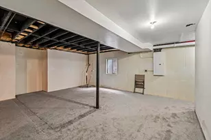 183 W Algonquin Rd, Des Plaines, IL 60016 - Photo 27
