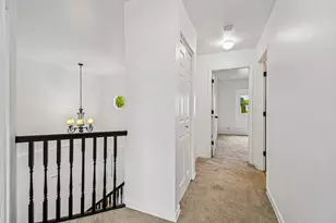 183 W Algonquin Rd, Des Plaines, IL 60016 - Photo 25