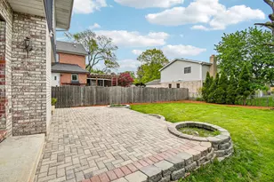 183 W Algonquin Rd, Des Plaines, IL 60016 - Photo 31