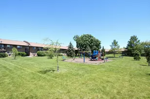 834 E Old Willow Rd, Prospect Heights, IL 60070 - Photo 21