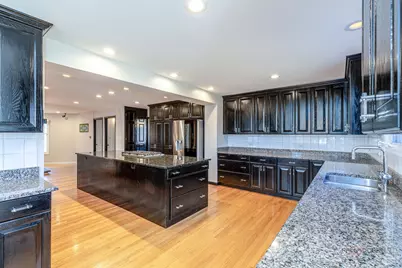 21 N Ridge Road, Lake Forest, IL 60045 - Photo 3