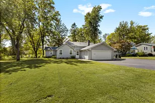 52 Deerpath Rd, Deer Park, IL 60010 - Photo 1