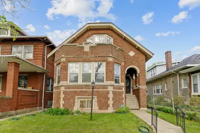 7544 S Ridgeland Avenue, Chicago, IL 60649 - Photo 1