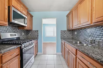 17044 Burnham Avenue, Lansing, IL 60438 - Photo 7