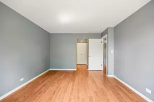 176 E Springbrook Dr, Bloomingdale, IL 60108 - Photo 11