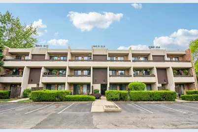176 E Springbrook Drive #3A, Bloomingdale, IL 60108 - Photo 1