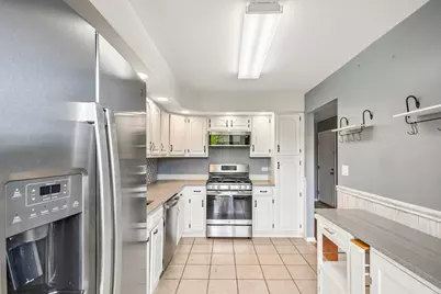 176 E Springbrook Drive #3A, Bloomingdale, IL 60108 - Photo 5
