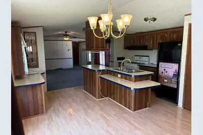 21654 Benton Street, Thompsonville, IL 62890 - Photo 15