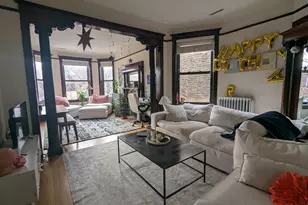 864 W Newport Ave, Chicago, IL 60657 - Photo 3