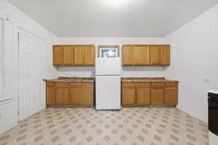 125 N 22nd Ave, Melrose Park, IL 60160 - Photo 9