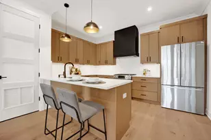 5630 N Broadway St, Chicago, IL 60660 - Photo 9