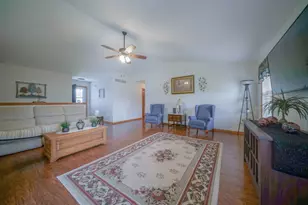 192 Prairie Moon Dr, Davis Junction, IL 61020 - Photo 3