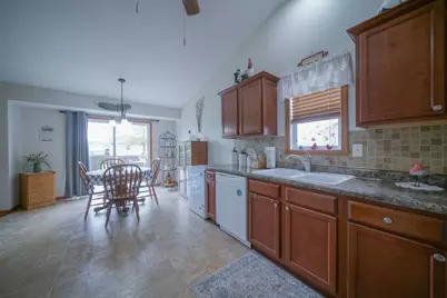192 Prairie Moon Drive, Davis Junction, IL 61020 - Photo 7