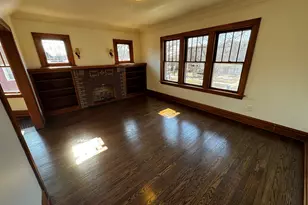 115 Myrtle Ave, Elmhurst, IL 60126 - Photo 3