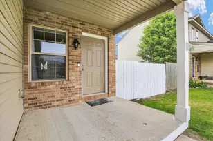 3715 Boulder Ridge Dr, Champaign, IL 61822 - Photo 3