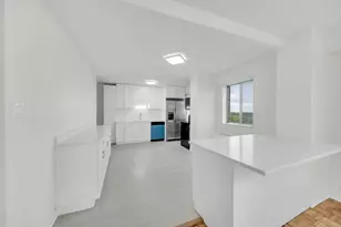 7033 N Kedzie Ave, Chicago, IL 60645 - Photo 9