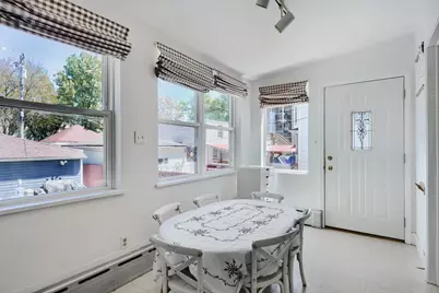 4217 N Lawndale Avenue, Chicago, IL 60618 - Photo 9