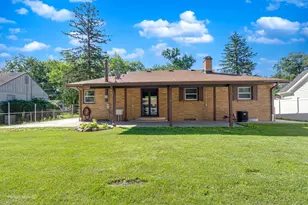 425 Douglas St, Oswego, IL 60543 - Photo 33