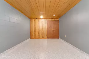 425 Douglas St, Oswego, IL 60543 - Photo 29