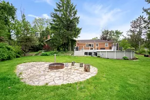 17W214 W Hillside Ln, Willowbrook, IL 60527 - Photo 25