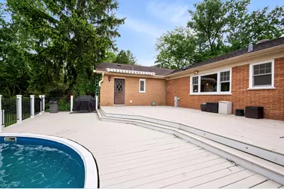 17W214 W Hillside Lane, Willowbrook, IL 60527 - Photo 23