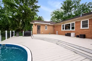 17W214 W Hillside Ln, Willowbrook, IL 60527 - Photo 23