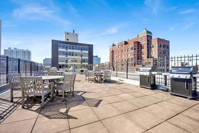 3033 N Sheridan Road #1610, Chicago, IL 60657 - Photo 17