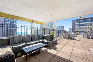 3033 N Sheridan Rd, Chicago, IL 60657 - Photo 15
