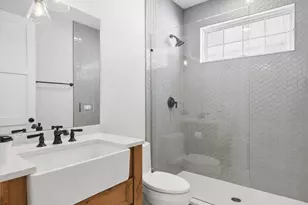 16W185 89th St, Burr Ridge, IL 60527 - Photo 17
