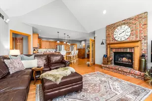 8N419 Sunny Hill Cir, Elgin, IL 60124 - Photo 23