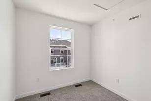 525 Yosemite Wy, Mundelein, IL 60060 - Photo 17