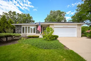 7100 Terrace Dr, Downers Grove, IL 60516 - Photo 1