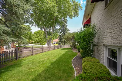 7100 Terrace Drive, Downers Grove, IL 60516 - Photo 35
