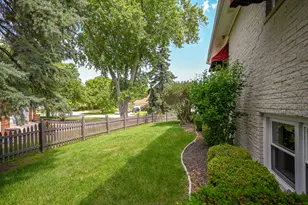 7100 Terrace Dr, Downers Grove, IL 60516 - Photo 35