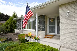 7100 Terrace Dr, Downers Grove, IL 60516 - Photo 3