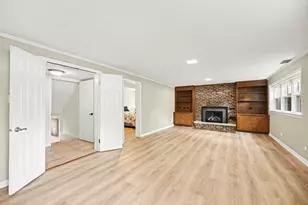 7100 Terrace Dr, Downers Grove, IL 60516 - Photo 21