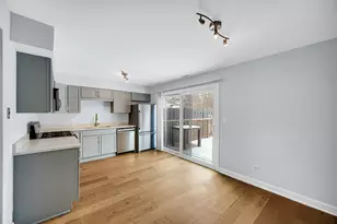 6318 Prideham St, Downers Grove, IL 60515 - Photo 7