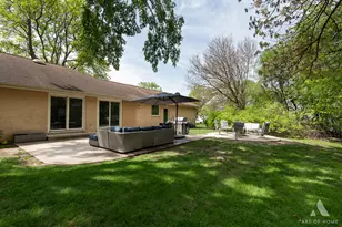 2 Dogwood Rd, Rolling Meadows, IL 60008 - Photo 35