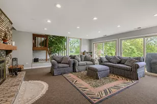 6500 Rowland Rd, Huntley, IL 60142 - Photo 17