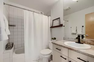 2511 W Moffat St, Chicago, IL 60647 - Photo 19