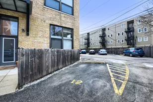 2511 W Moffat St, Chicago, IL 60647 - Photo 23