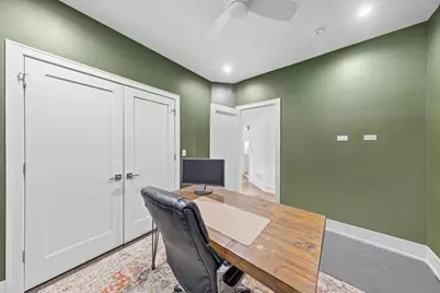 1334 W Walton Street #2W, Chicago, IL 60642 - Photo 9