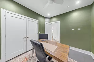 1334 W Walton St, Chicago, IL 60642 - Photo 9