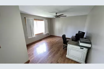 1206 E 24th Street, Sterling, IL 61081 - Photo 5