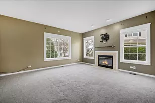 7 Appletree Ct, Lake in the Hills, IL 60156 - Photo 7