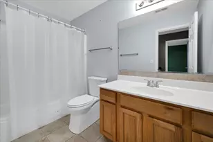 7 Appletree Ct, Lake in the Hills, IL 60156 - Photo 23